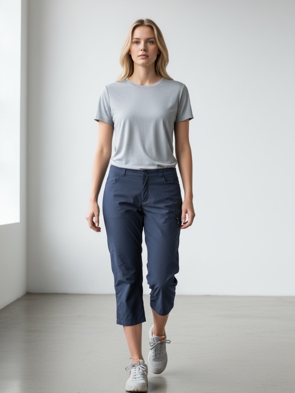 Eddie Bauer Navy Capris Size 12